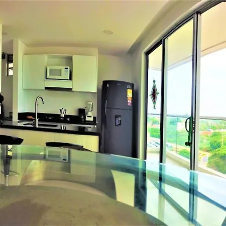 84 2bd 2 Ba New Building With Amenities, Ten Blocks Walled City One To The Beach Apartment *