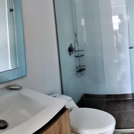 84 2bd 2 Ba New Building With Amenities, Ten Blocks Walled City One To The Beach Apartamento