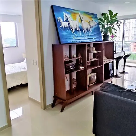 Apartamento 84 2bd 2 Ba New Building With Amenities, Ten Blocks Walled City One To The Beach Cartagena