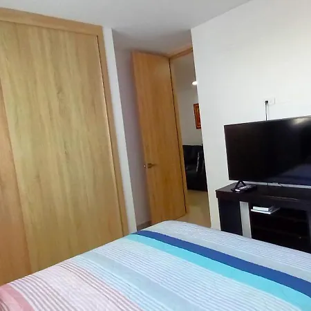 84 2bd 2 Ba New Building With Amenities, Ten Blocks Walled City One To The Beach Apartamento *